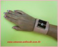 Bracelete em couro cru